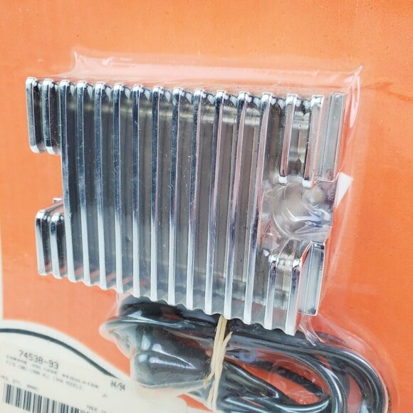 Harley Davidson 74538-93 Voltage Regulator 81-88 1340 Evo Motorcycles OEM NOS - Picture 3 of 11
